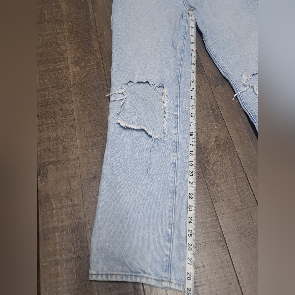 PacSun Women’s Dad Jeans Size 26 Light Wash Distressed High Rise 5 Button Fly - Picture 3 of 13